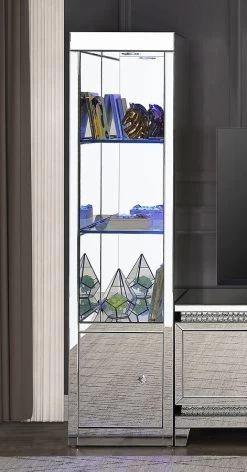 Lotus Left Side Pier