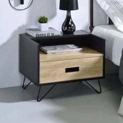 Melkree Accent Table